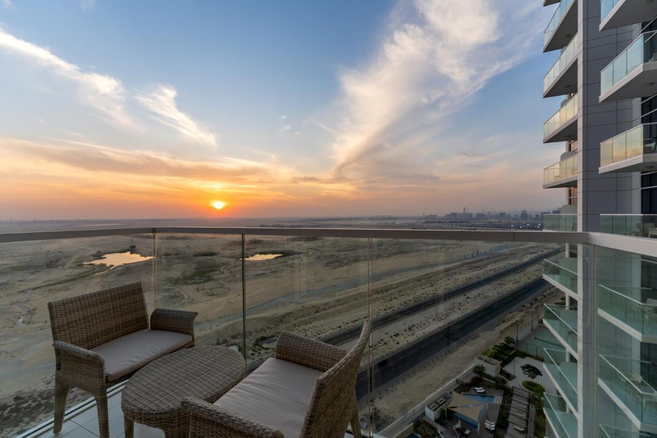 Radisson Dubai Damac Hills酒店 外观 照片