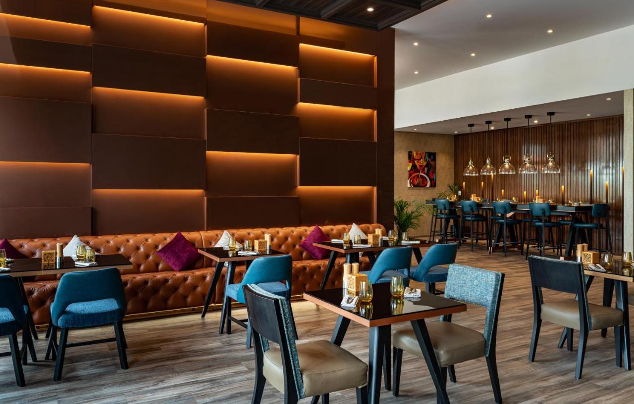 Radisson Dubai Damac Hills酒店 外观 照片