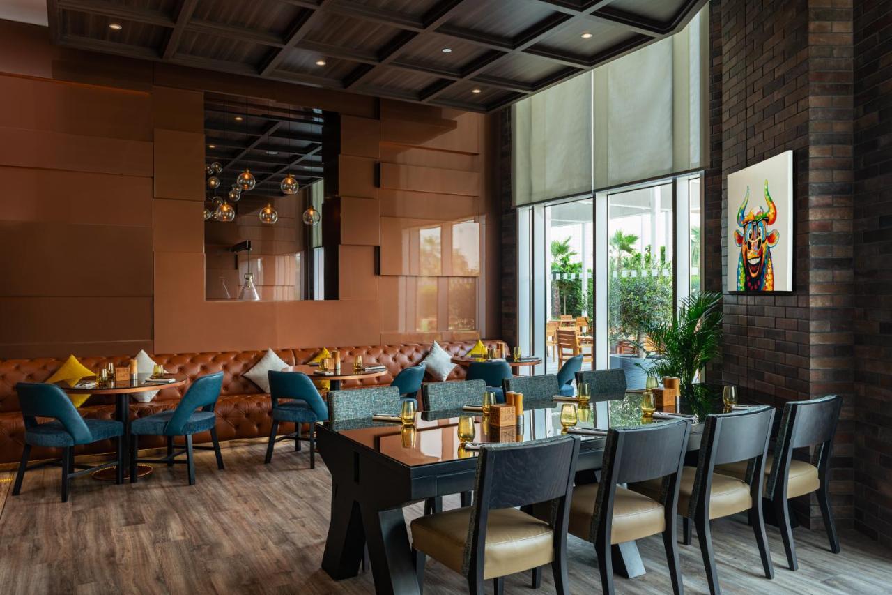 Radisson Dubai Damac Hills酒店 外观 照片