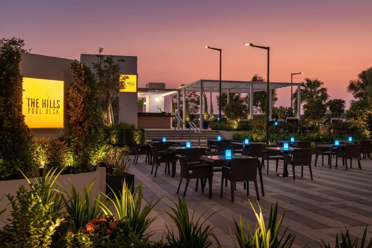 Radisson Dubai Damac Hills酒店 外观 照片