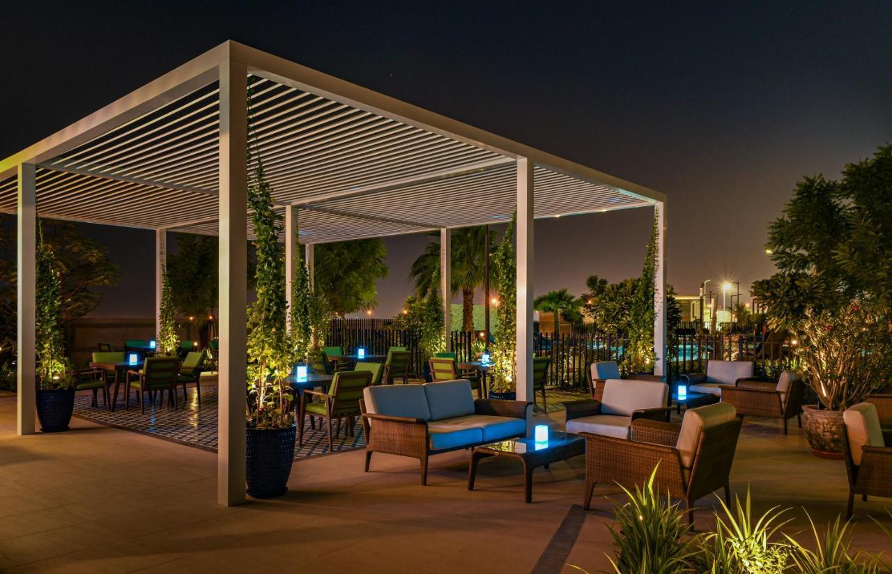 Radisson Dubai Damac Hills酒店 外观 照片