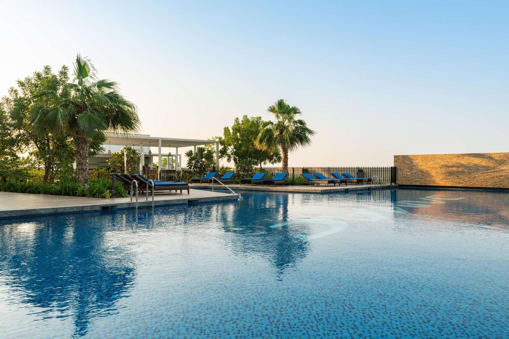 Radisson Dubai Damac Hills酒店 外观 照片