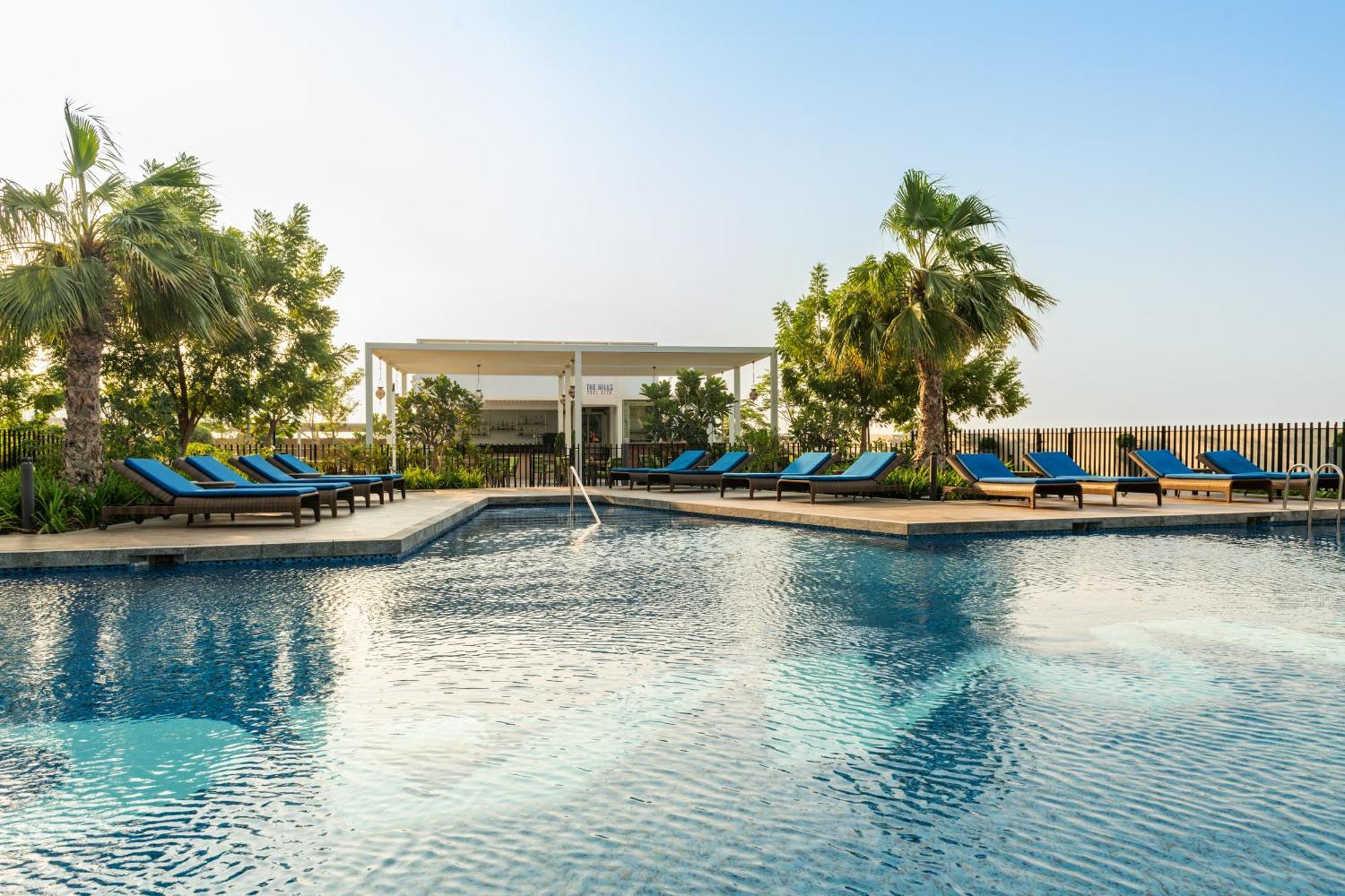 Radisson Dubai Damac Hills酒店 外观 照片
