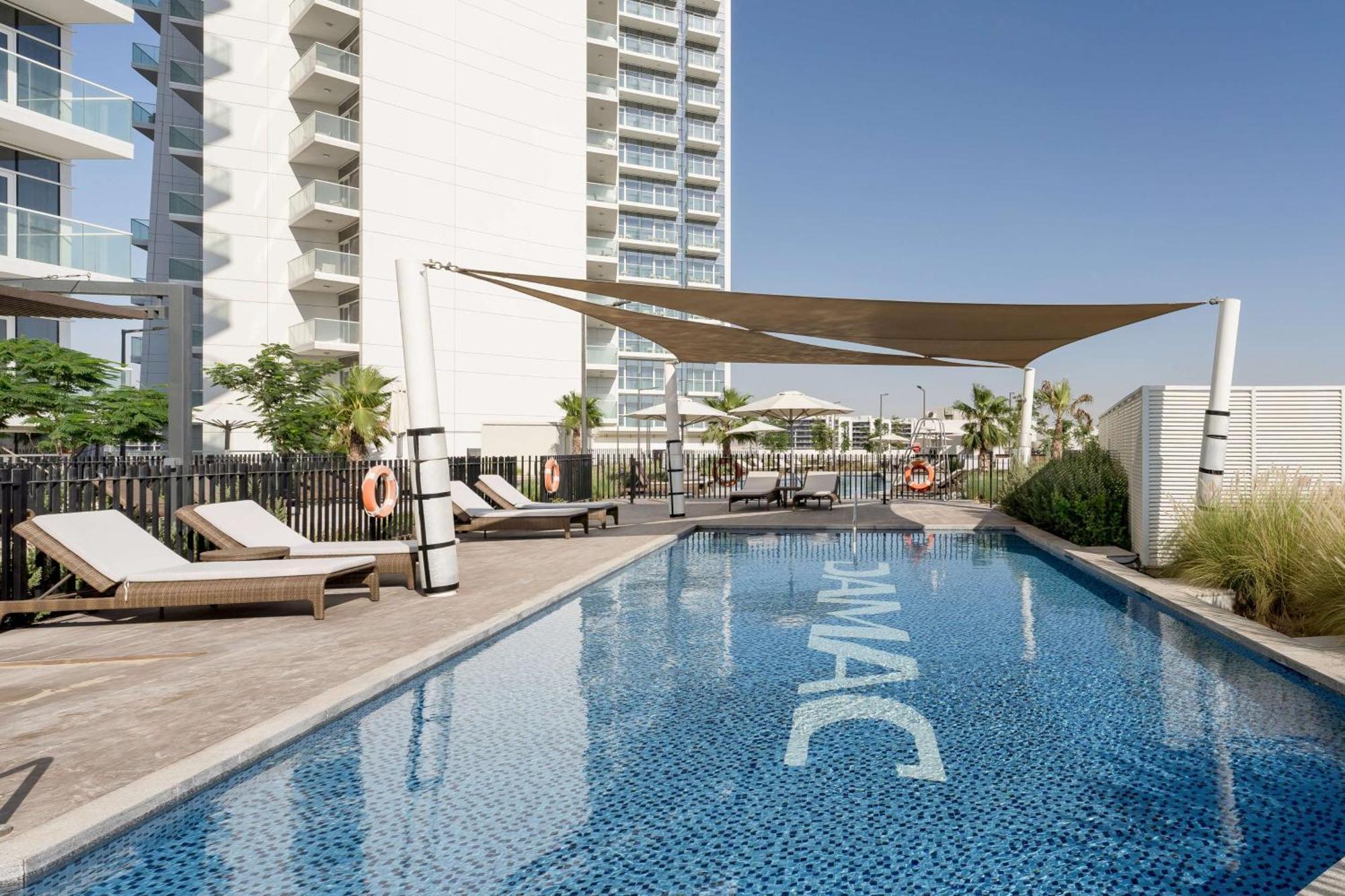 Radisson Dubai Damac Hills酒店 外观 照片