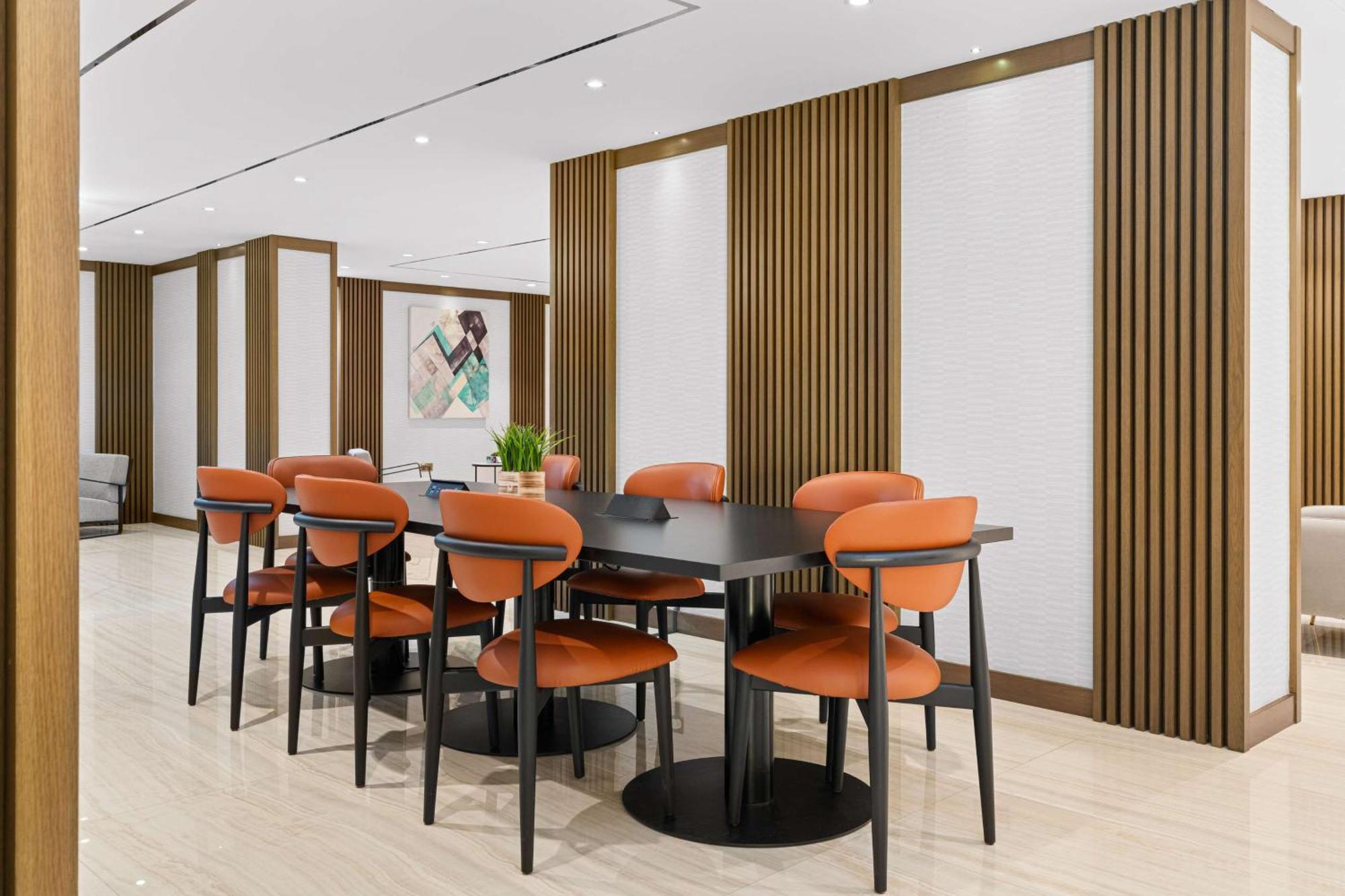 Radisson Dubai Damac Hills酒店 外观 照片